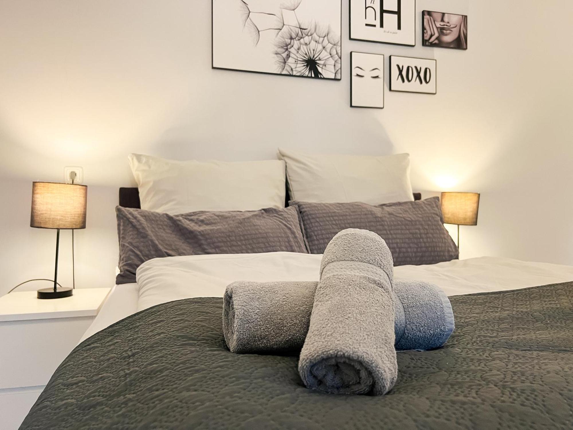 Qonroom - As Individual As You - Oeynhausen City Bad Oeynhausen Bagian luar foto